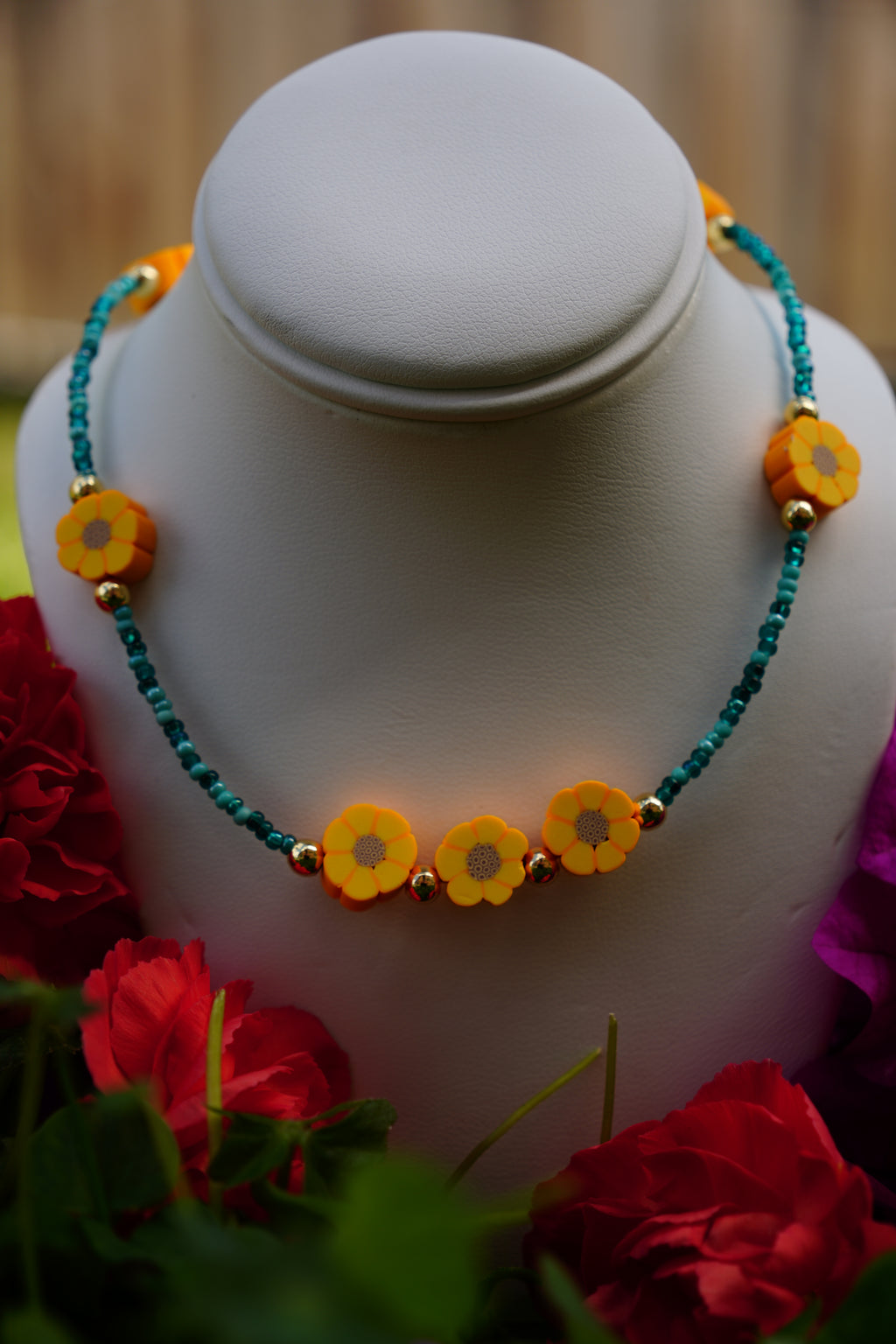 Golden Daisy Breeze Necklace