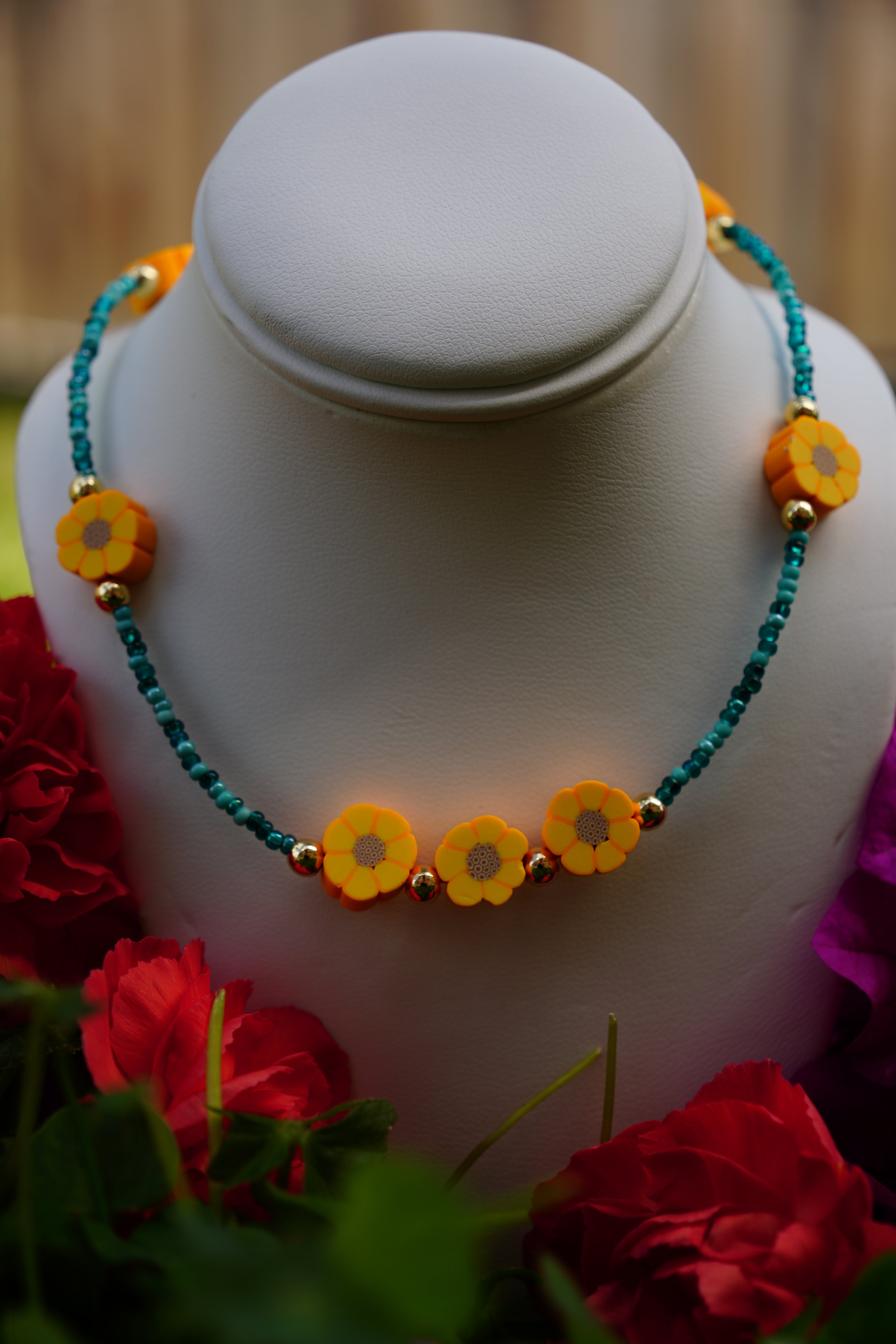 Golden Daisy Breeze Necklace