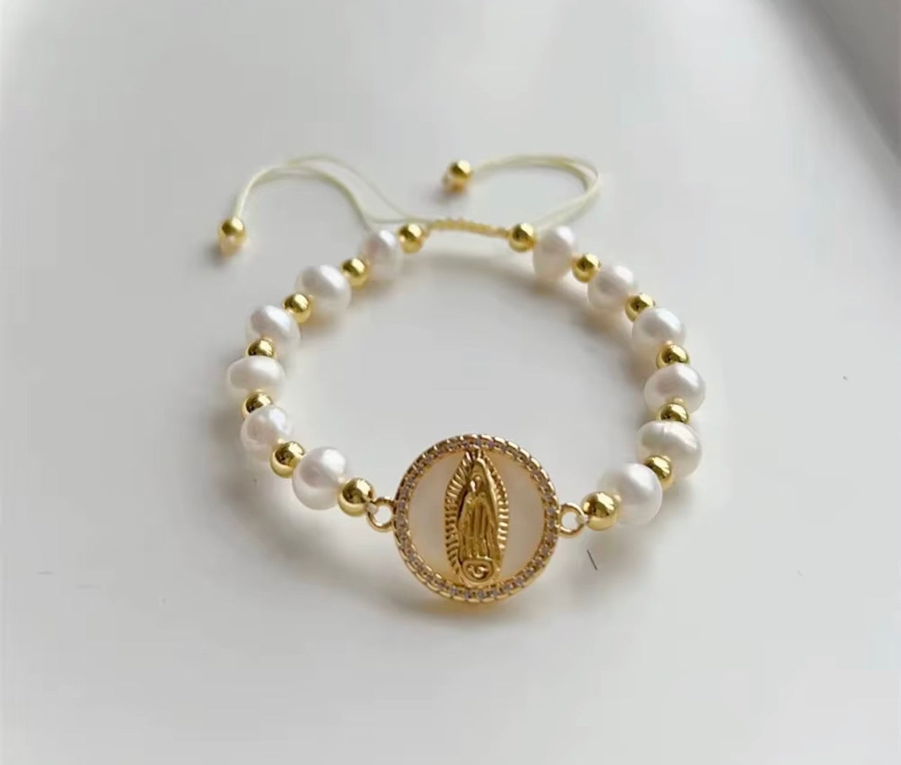 Pearl Bracelet Collection