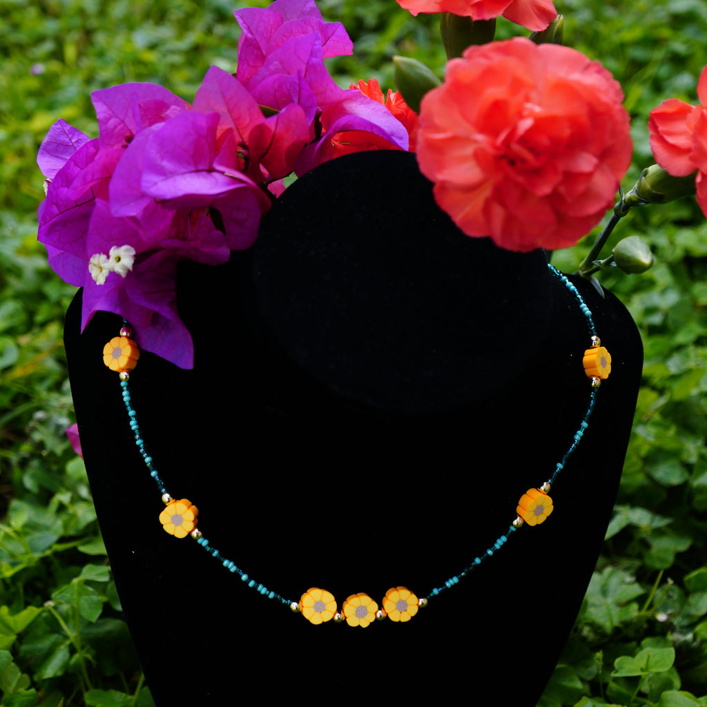 Golden Daisy Breeze Necklace