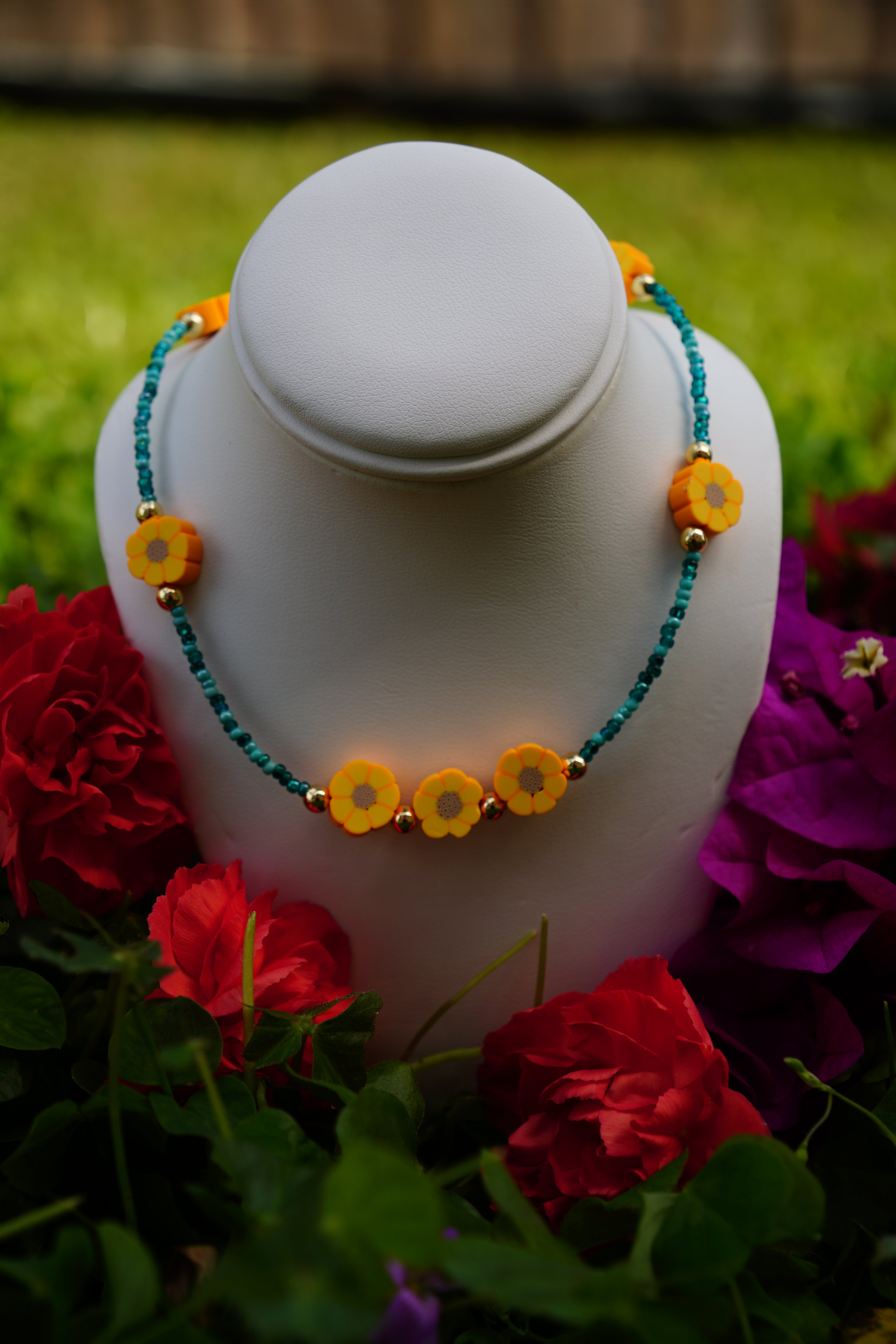 Golden Daisy Breeze Necklace