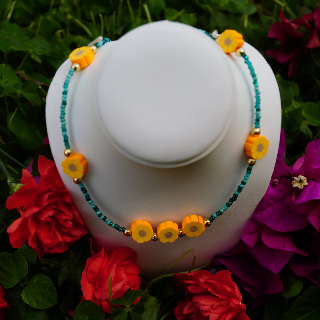 Golden Daisy Breeze Necklace
